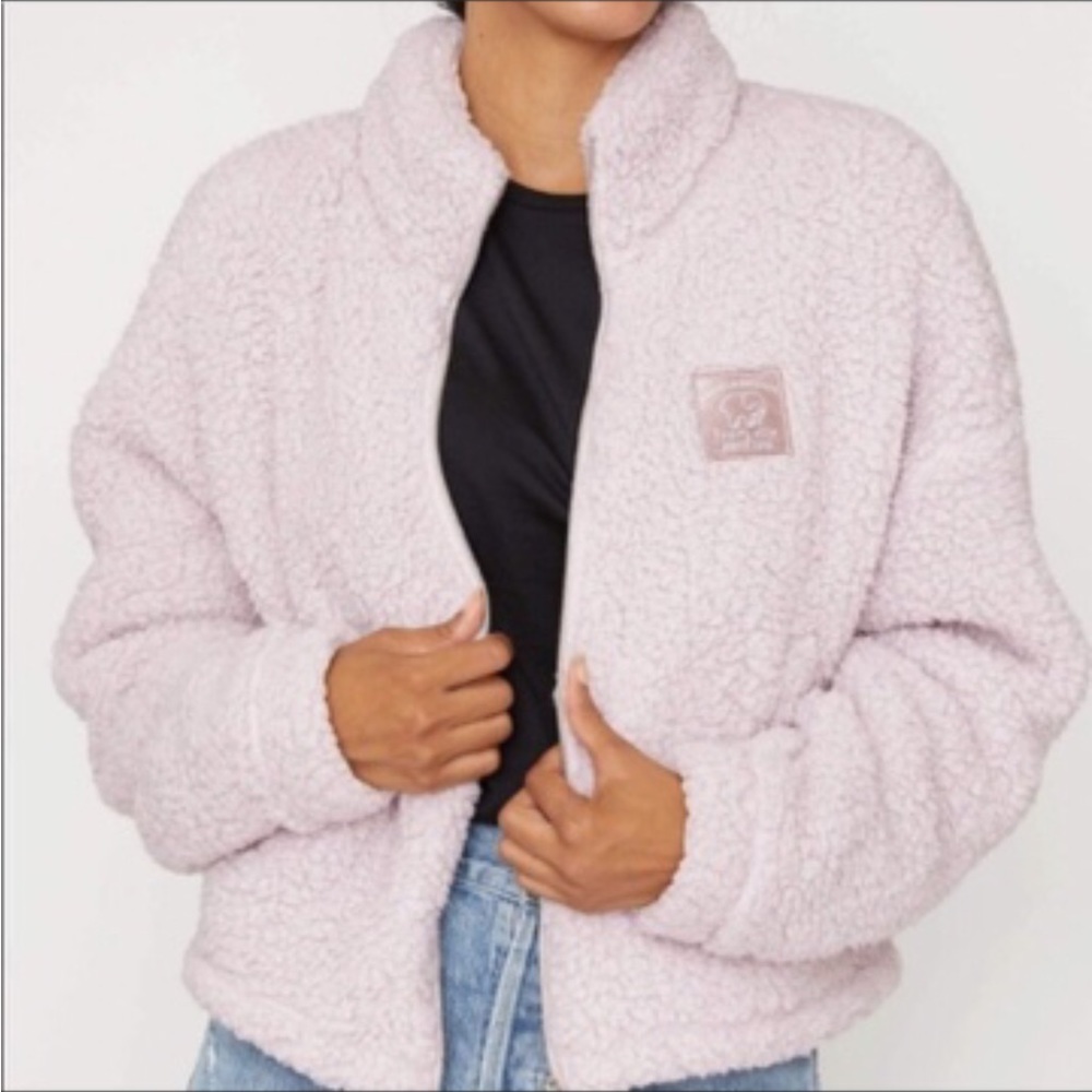 .Ivory Ella light purple cropped sherpa jacket. Large